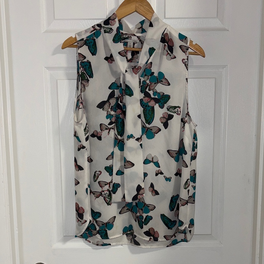Halogen butterfly blouse neck-tie sleeveless white/teal/grey/pink pattern